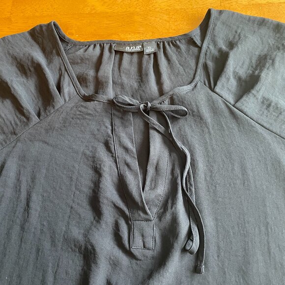 Size XL a.n.a. black short sleeved top with ties - Picture 7 of 10